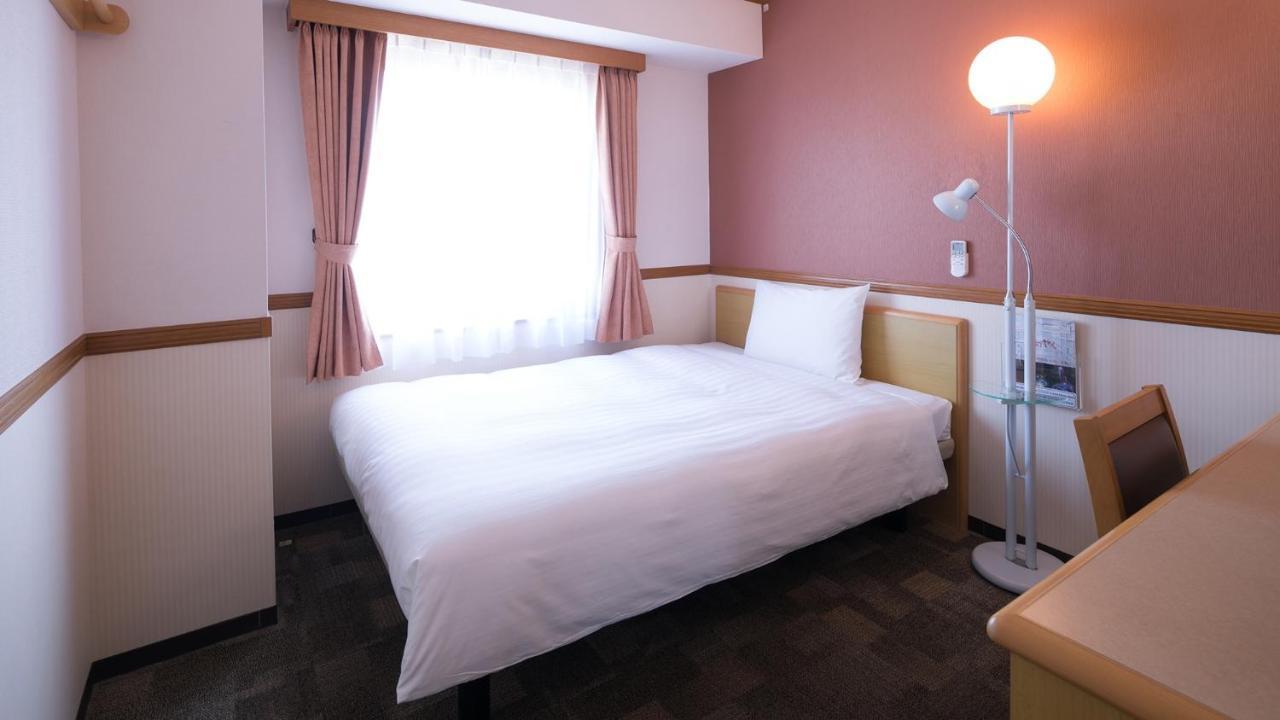Toyoko Inn Matsuyama Ichibancho Exterior foto